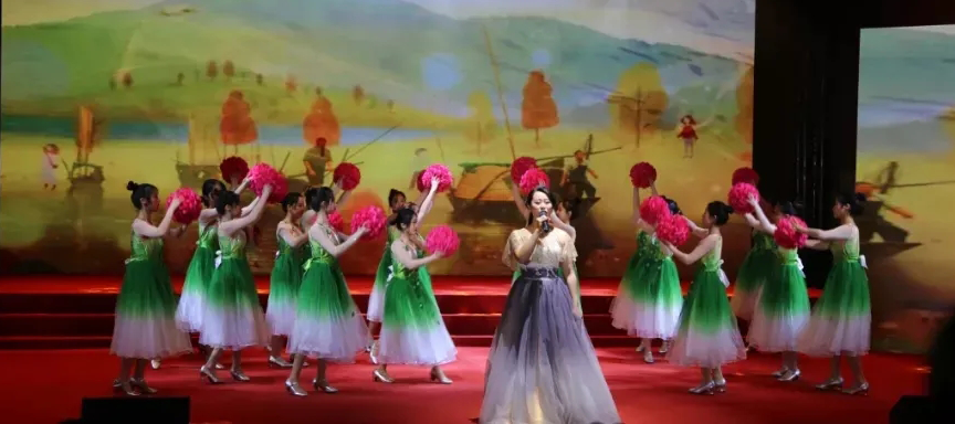 SCM-280超指向唱麦克风助力某市小学校园文化节文艺汇演